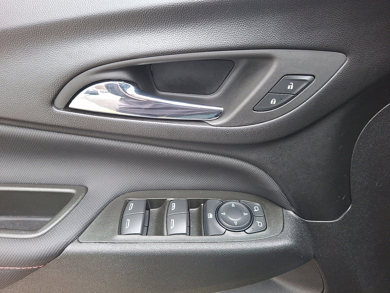 Used 2024 Chevrolet Equinox RS w/ LPO, Floor Liner Package image 14