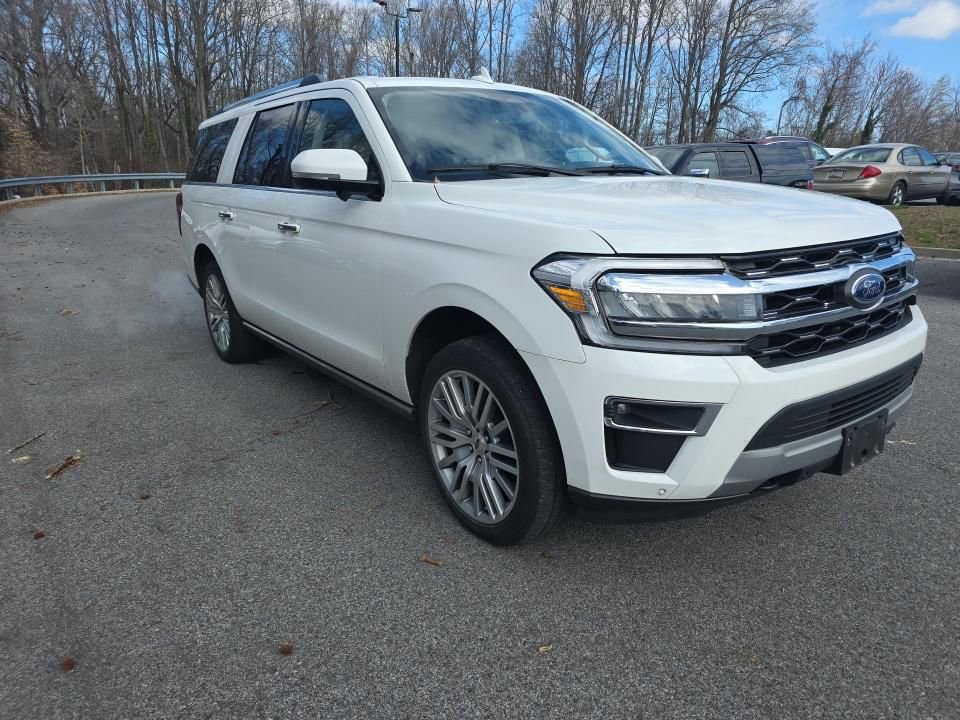 Used 2022 Ford Expedition Max Limited image 2