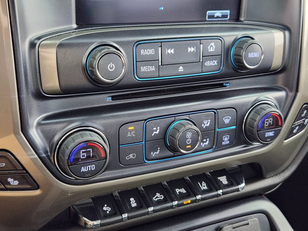 Used 2019 Chevrolet Silverado 2500 High Country w/ Duramax Plus Package AWD/4WD image 23