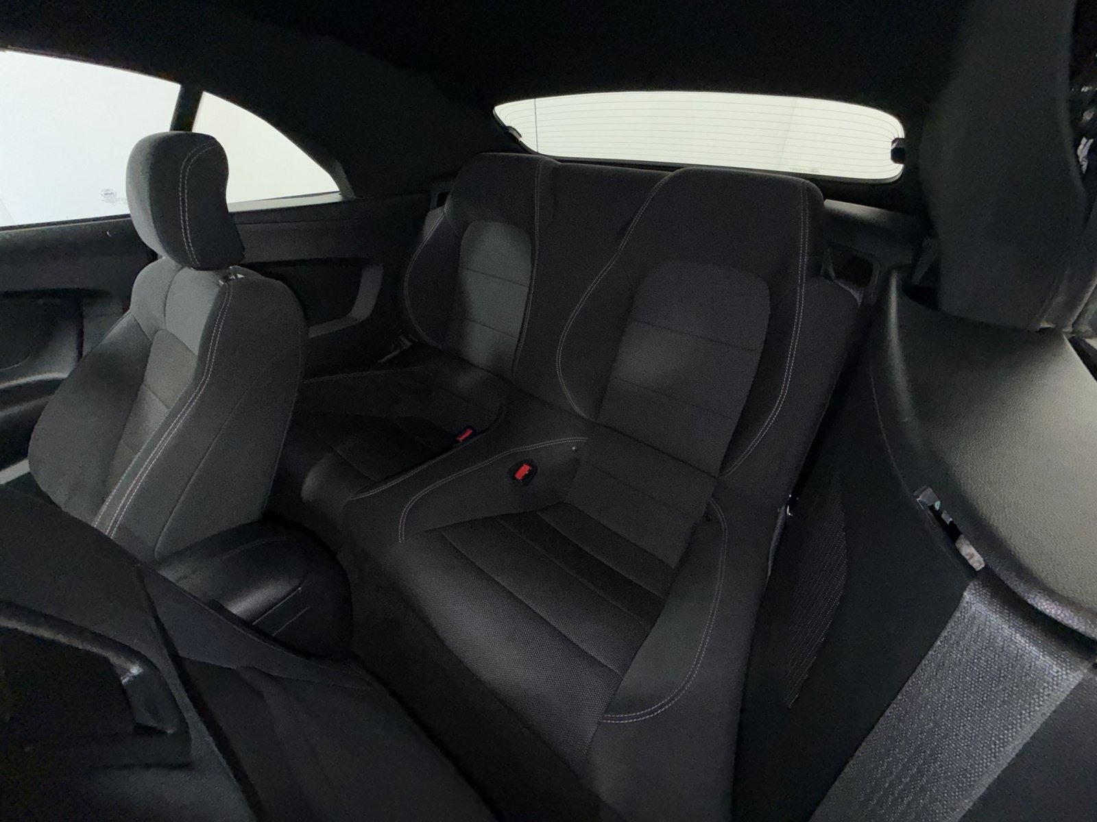 Used 2016 Ford Mustang Convertible RWD image 22