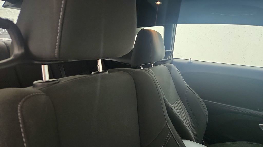 Used 2019 Dodge Challenger SXT RWD image 21
