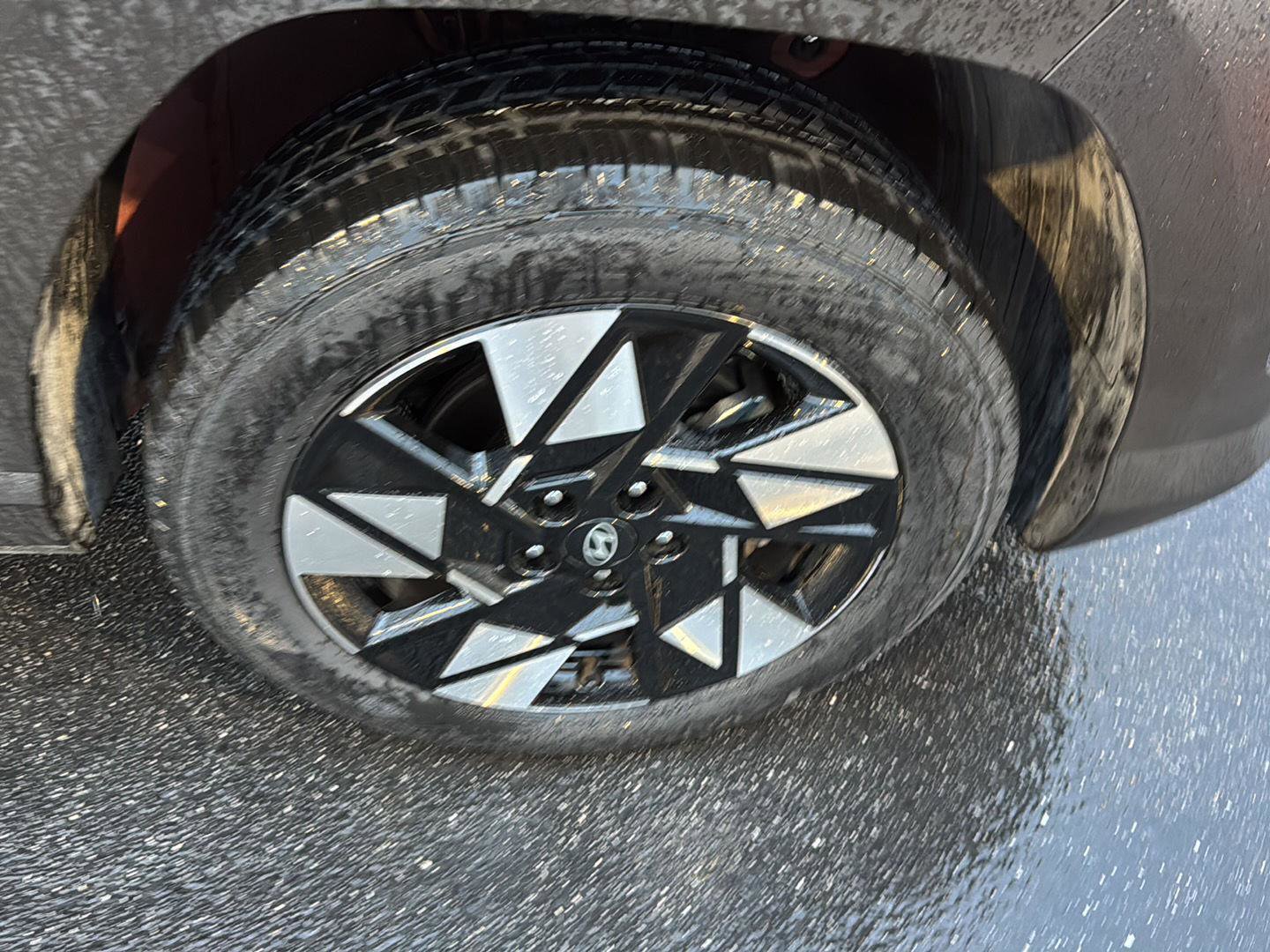 Used 2025 Hyundai Kona SEL image 34