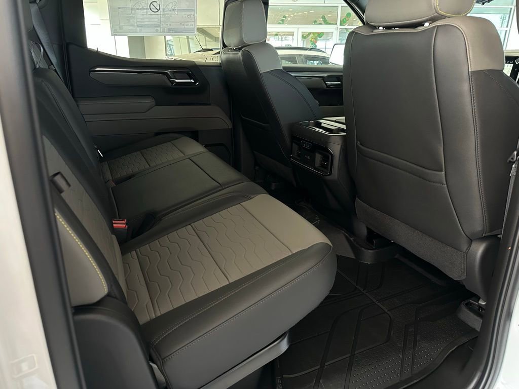 New 2026 Chevrolet Silverado 1500 ZR2 image 17