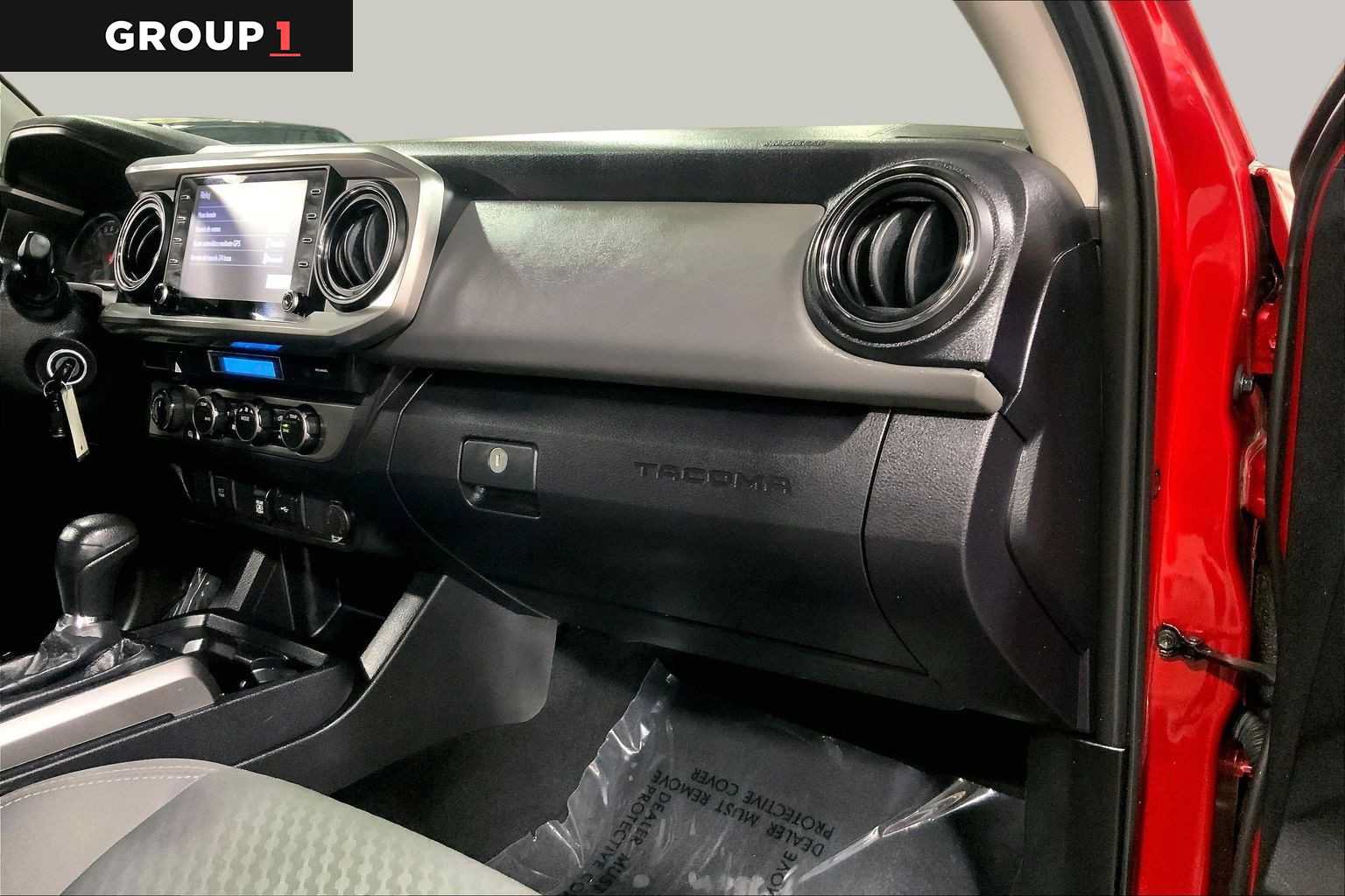 Certified 2021 Toyota Tacoma SR5 AWD/4WD image 19