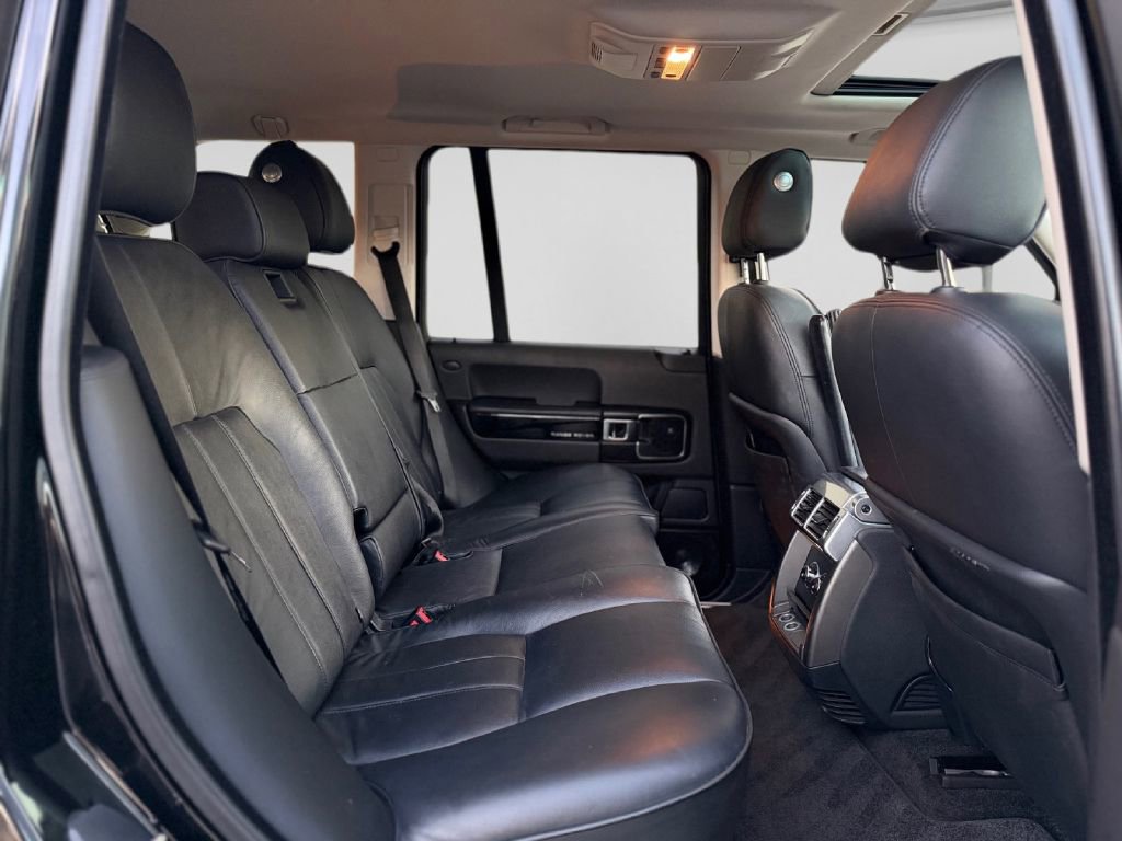 Used 2012 Land Rover Range Rover HSE image 20