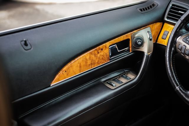 Used 2013 Lincoln MKX AWD image 34