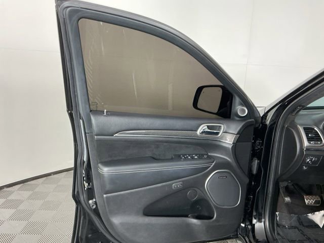 Used 2017 Jeep Grand Cherokee SRT AWD/4WD image 12