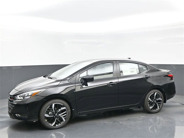 New 2025 Nissan Versa SR w/ Trunk Package image 2