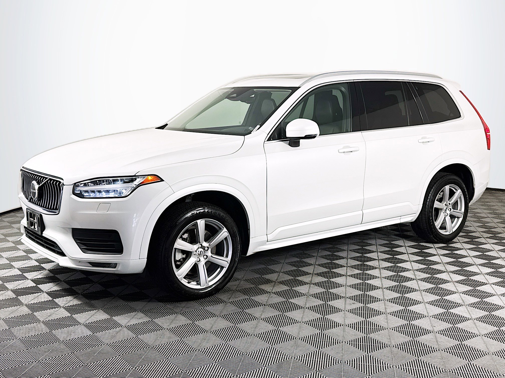 Used 2023 Volvo XC90 B5 Core AWD/4WD image 4