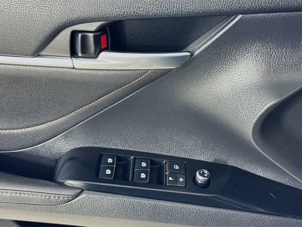Used 2018 Toyota Camry XLE w/ Audio Package FWD image 22