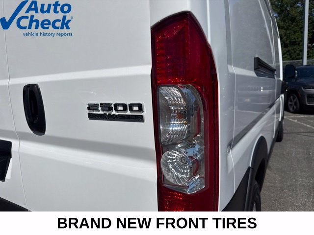 Used 2026 RAM ProMaster 2500 w/ Convenience Group FWD image 32