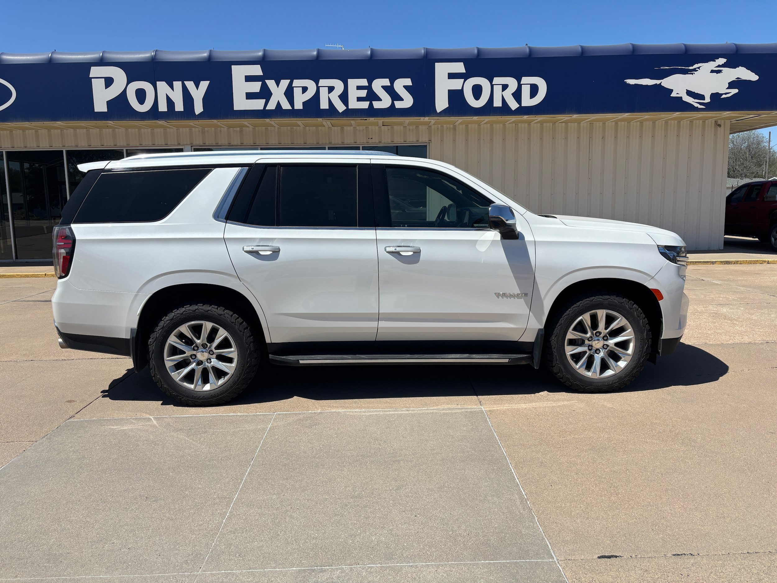Used 2021 Chevrolet Tahoe Premier AWD/4WD image 2