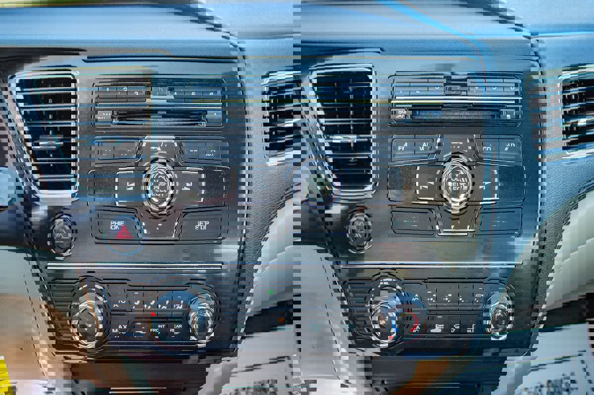 Used 2013 Honda Civic LX image 25