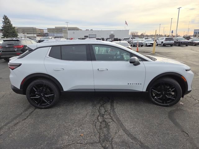 New 2026 Chevrolet Equinox EV LT image 18