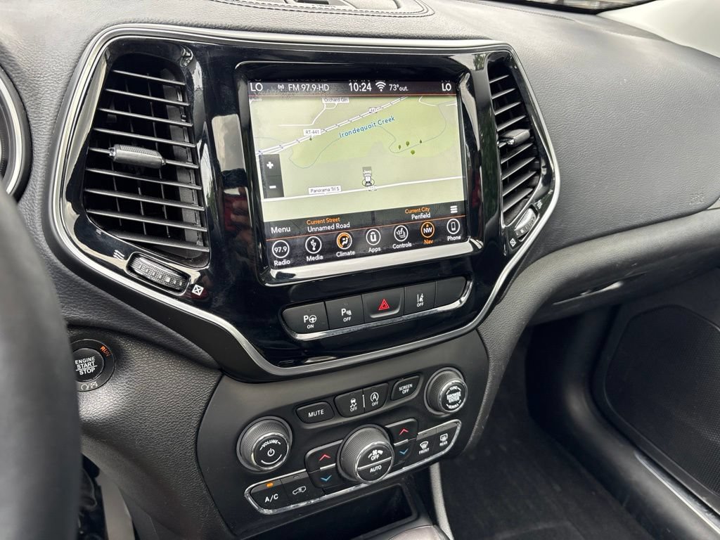 Used 2019 Jeep Cherokee Limited w/ Technology Group AWD/4WD image 30