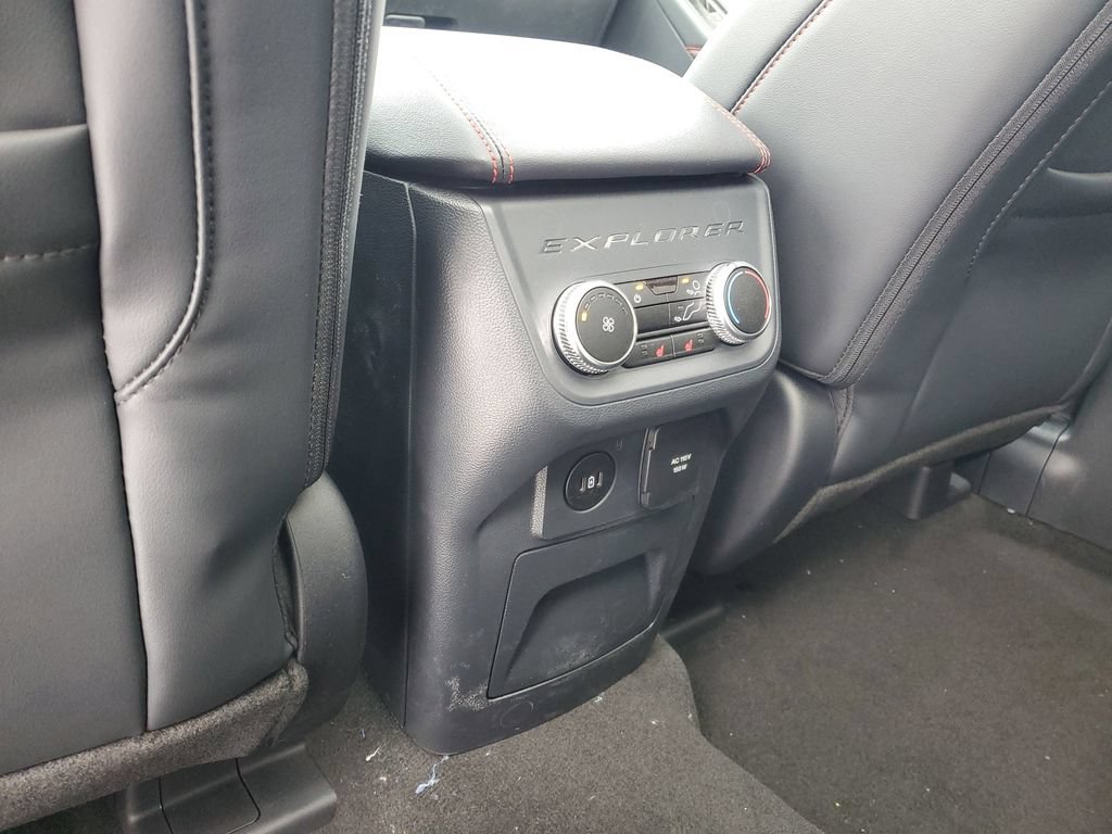 Used 2026 Ford Explorer ST w/ Sun And Sound Package AWD/4WD image 32