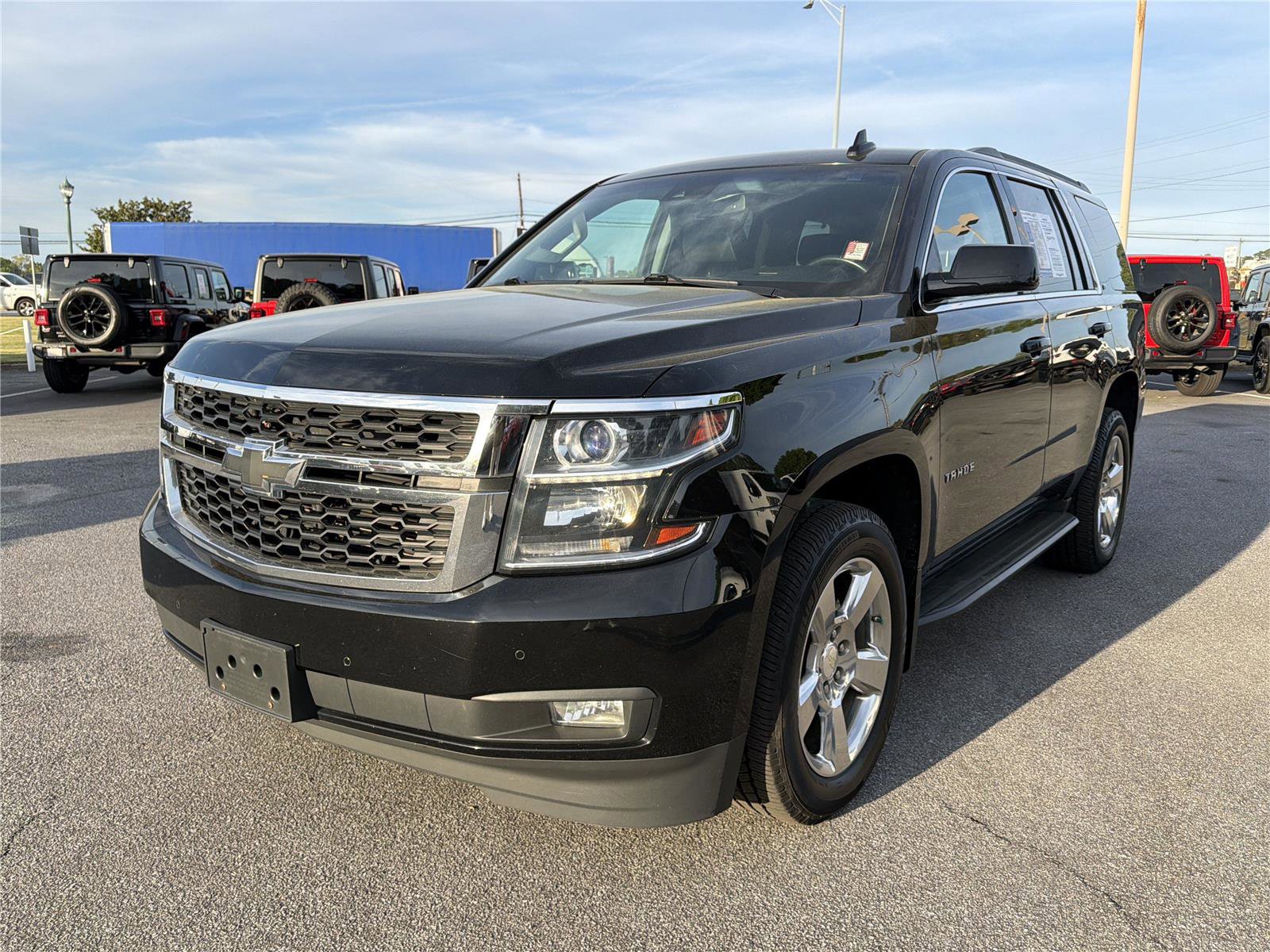Used 2017 Chevrolet Tahoe LT w/ Luxury Package AWD/4WD video 2