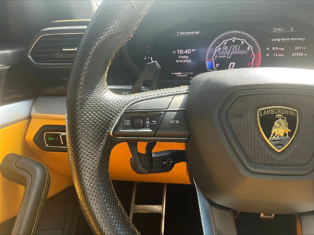 Used 2021 Lamborghini Urus AWD/4WD image 11