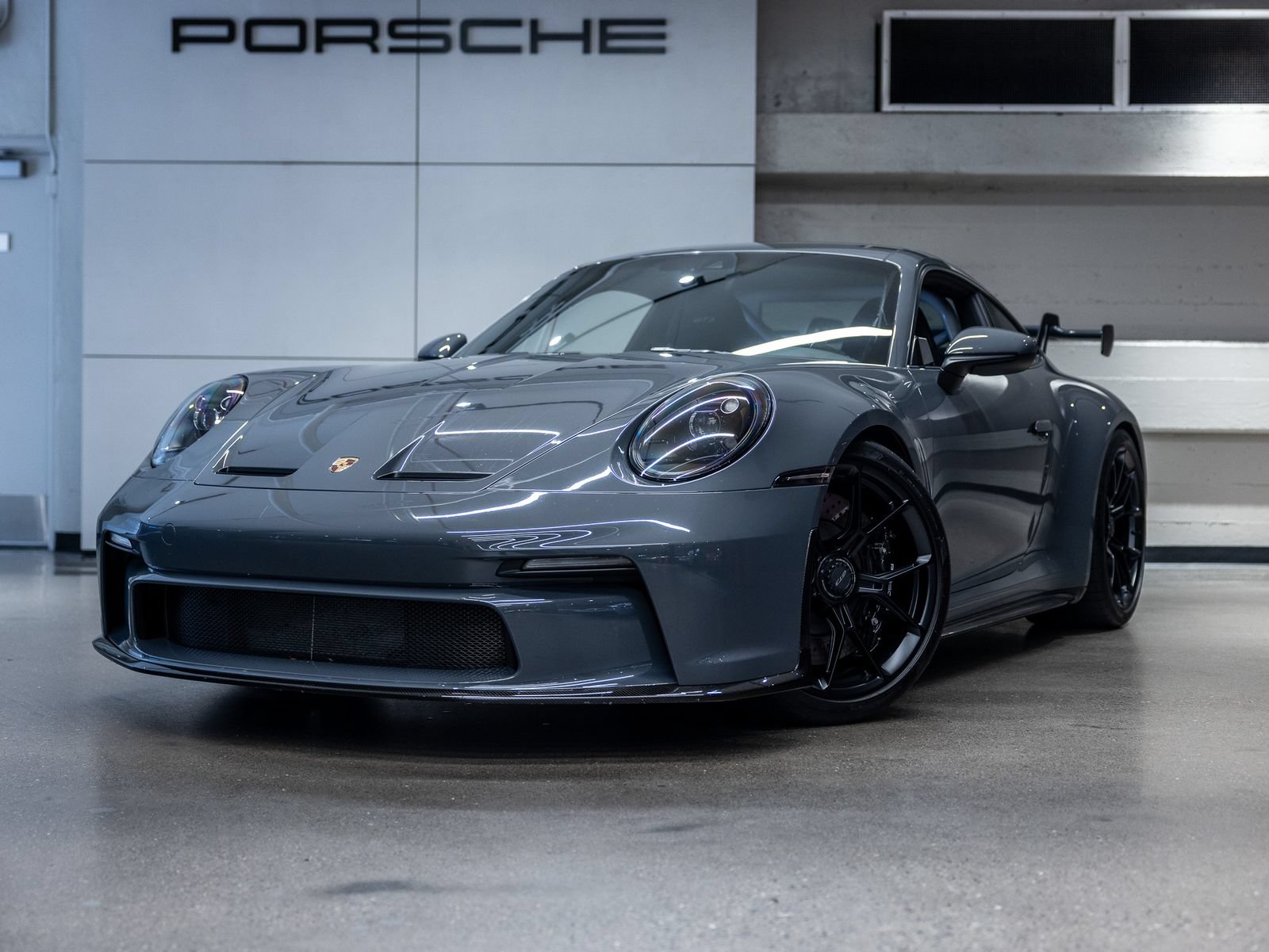 Certified 2022 Porsche 911 GT3 RWD image 1