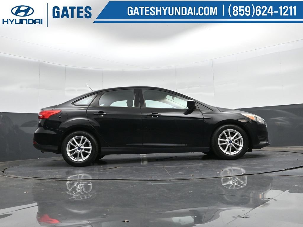 Used 2018 Ford Focus SE image 41