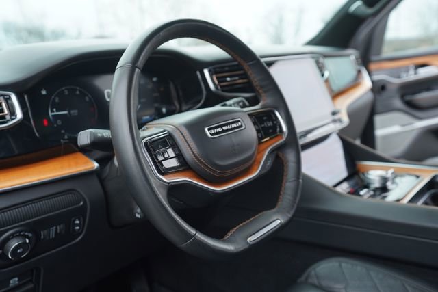 Used 2024 Jeep Grand Wagoneer L Series III image 32
