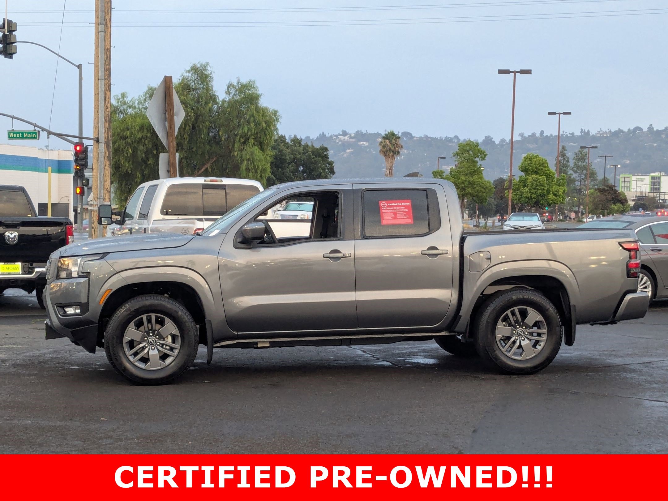 Certified 2025 Nissan Frontier SV w/ SV Convenience Package image 4