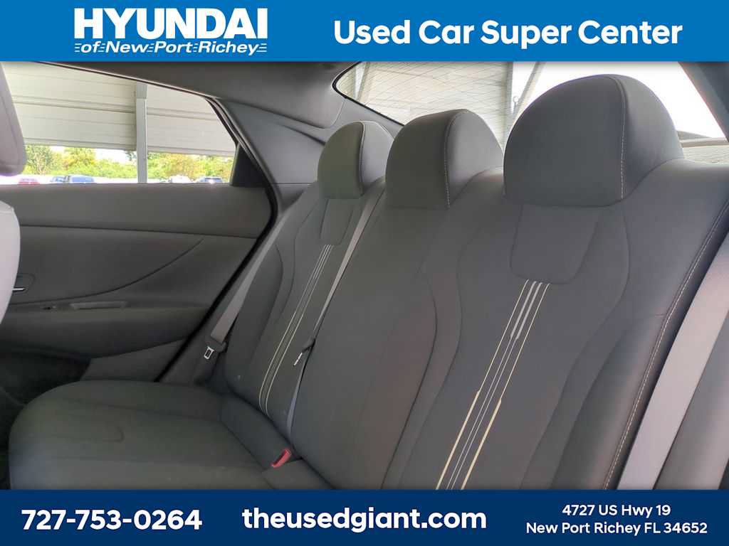 Certified 2023 Hyundai Elantra SEL FWD image 13