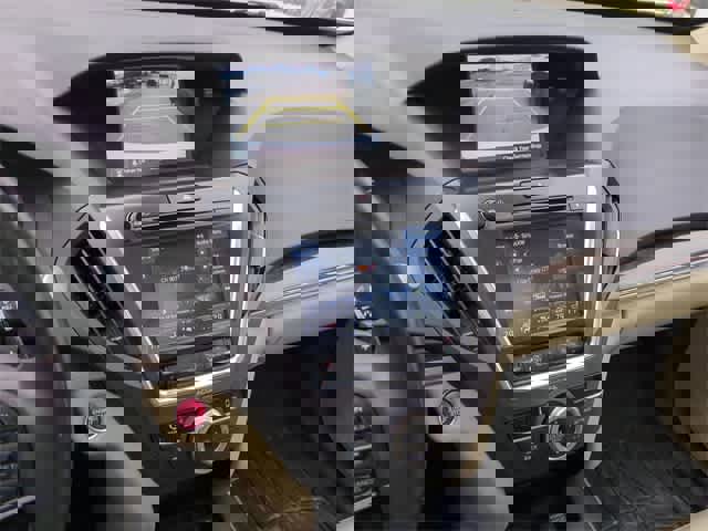 Used 2018 Acura MDX SH-AWD image 31