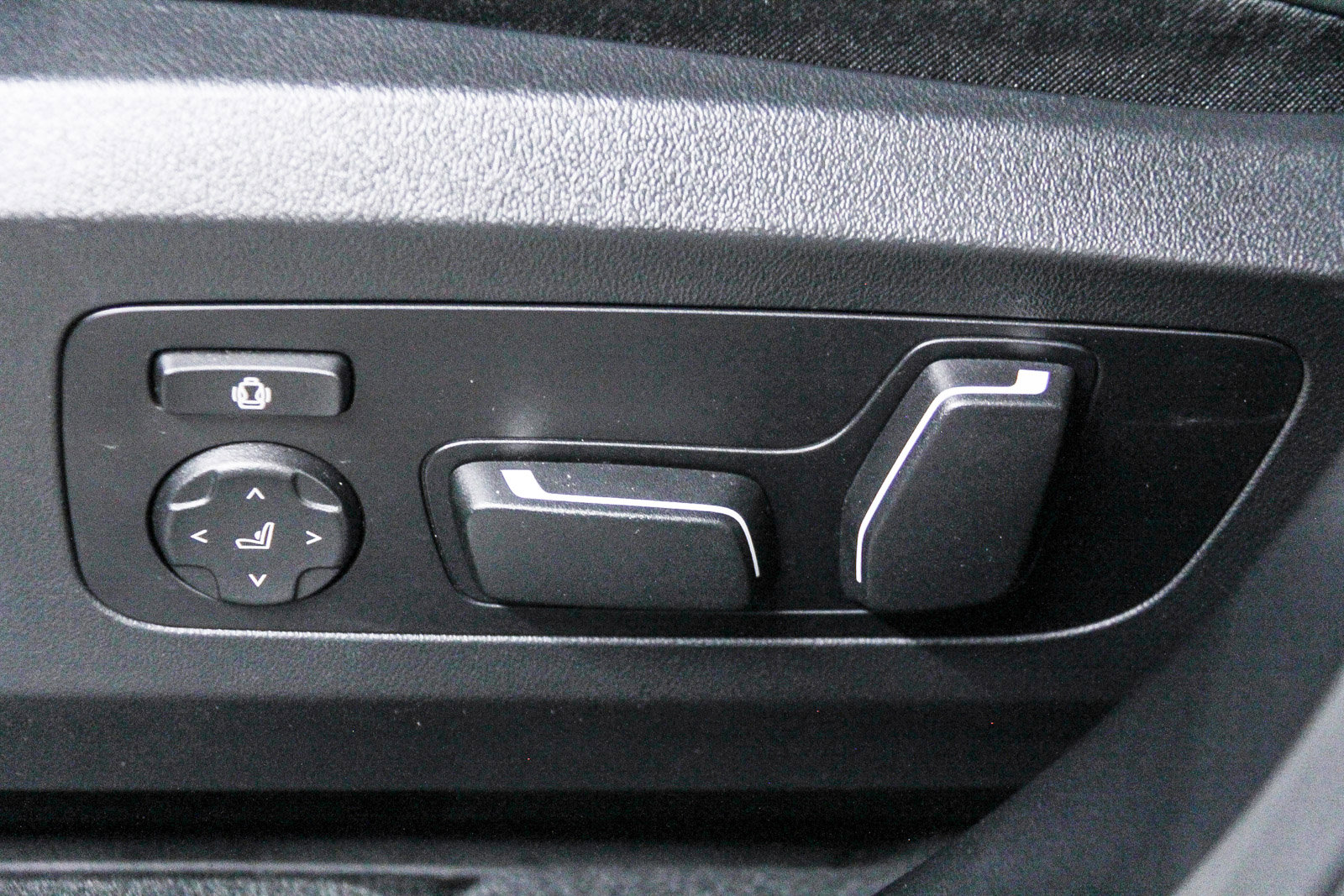 Used 2025 BMW X3 xDrive30i w/ Premium Package image 21