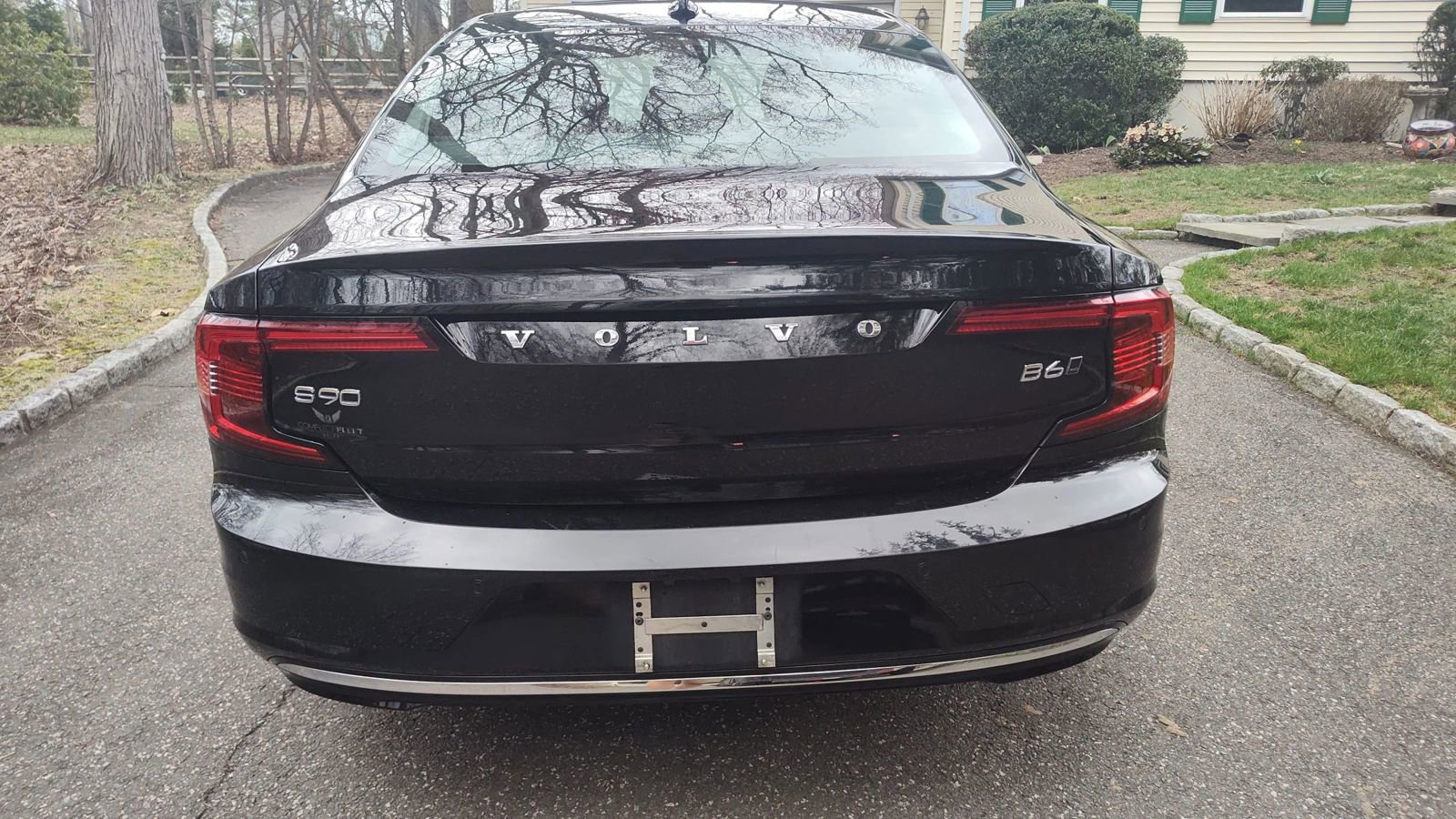 Used 2023 Volvo S90 B6 Plus image 7