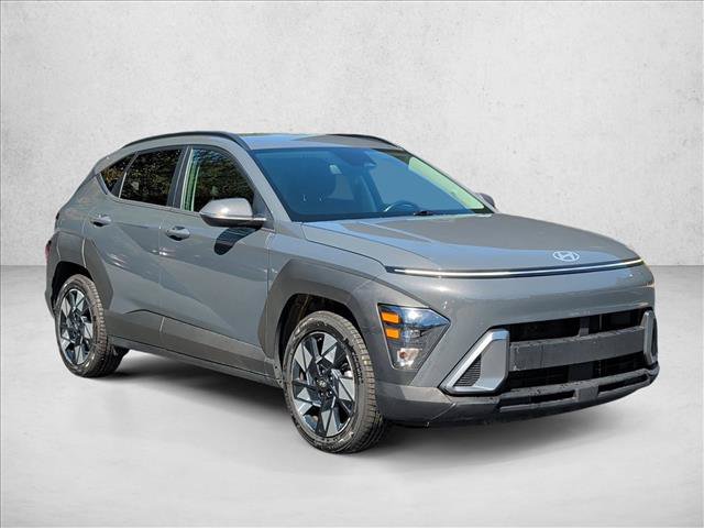 Used 2025 Hyundai Kona SEL FWD image 3