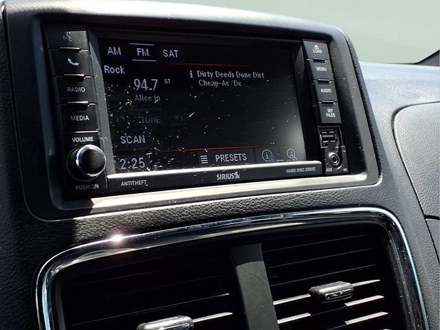 Used 2020 Dodge Grand Caravan SXT FWD image 9