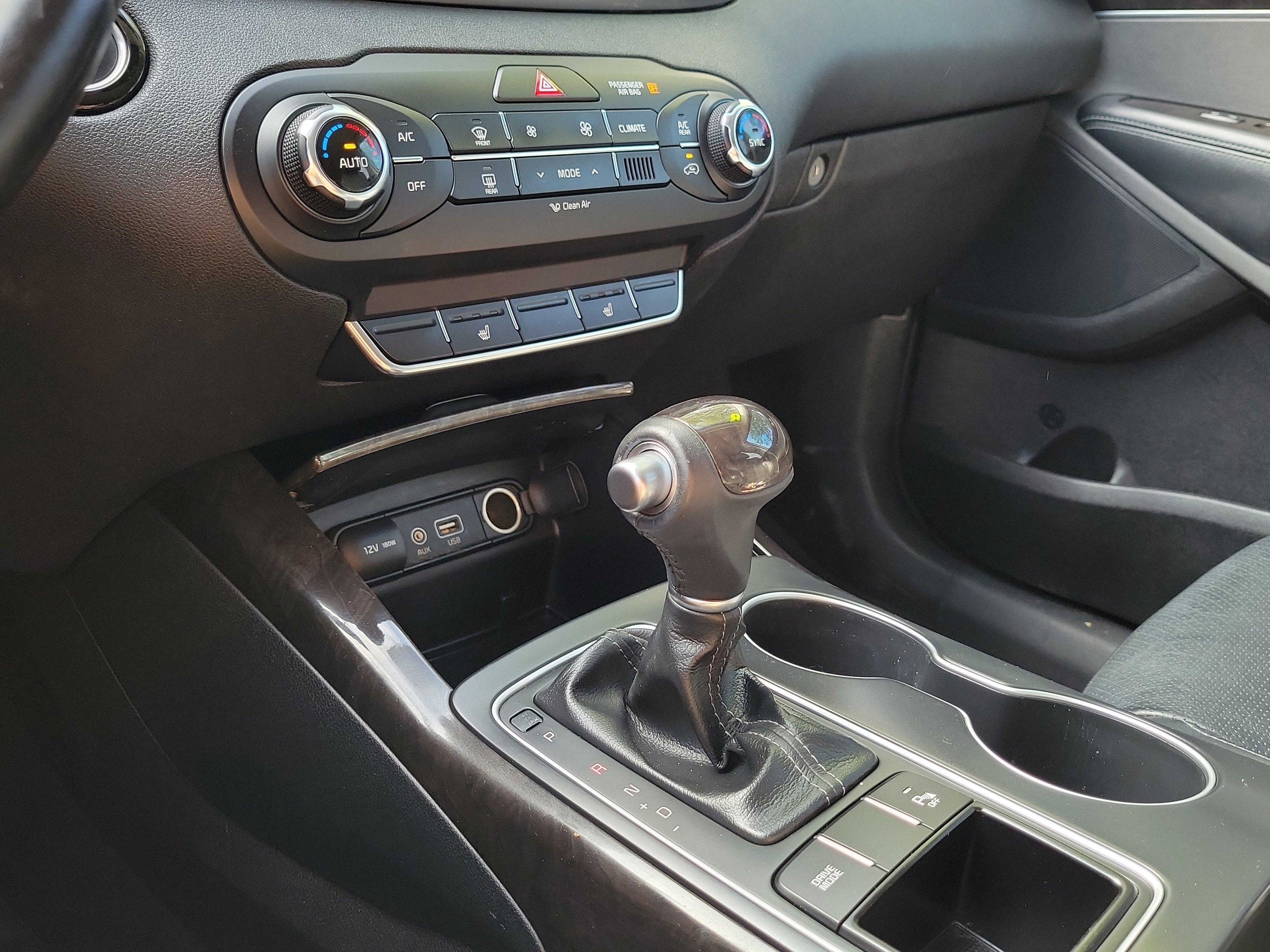 Used 2018 Kia Sorento EX image 29