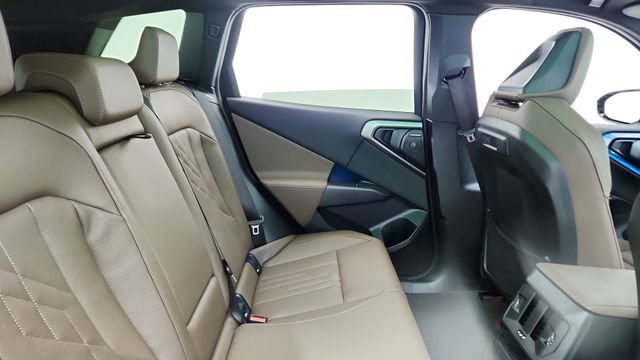 Used 2025 BMW X3 M50 w/ Premium Package image 25