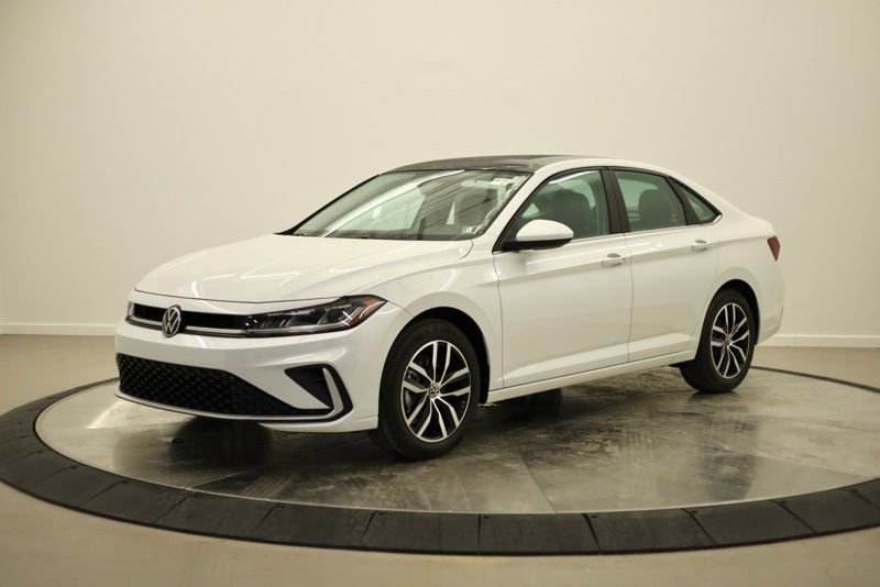 New 2026 Volkswagen Jetta SE image 7