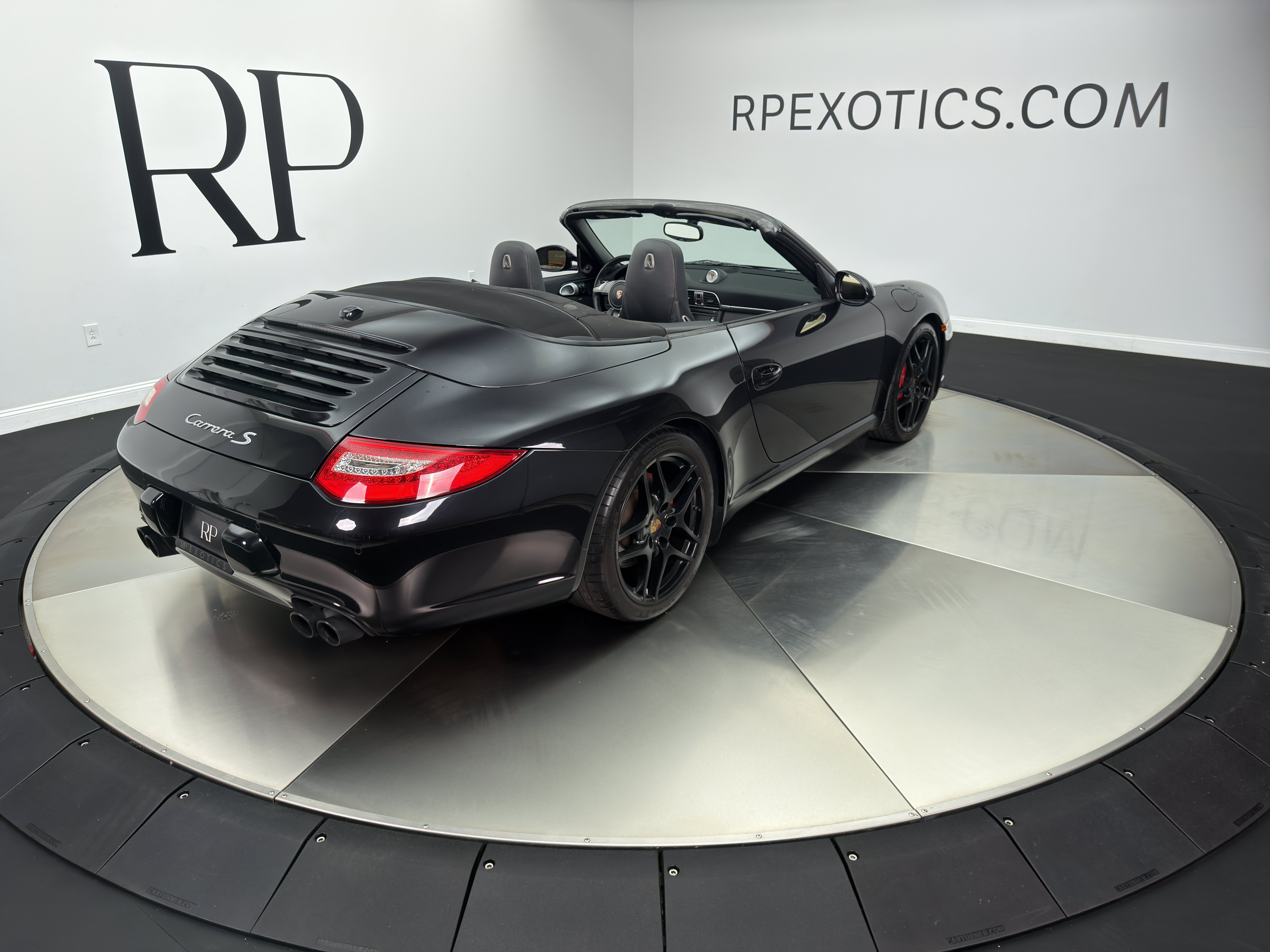 Used 2010 Porsche 911 Carrera S RWD image 8