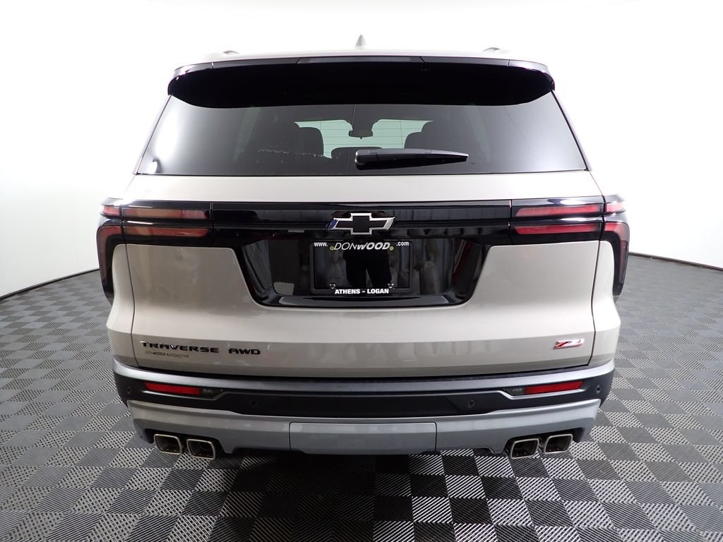 New 2027 Chevrolet Traverse Z71 w/ LPO, Floor Liner Package AWD/4WD image 15