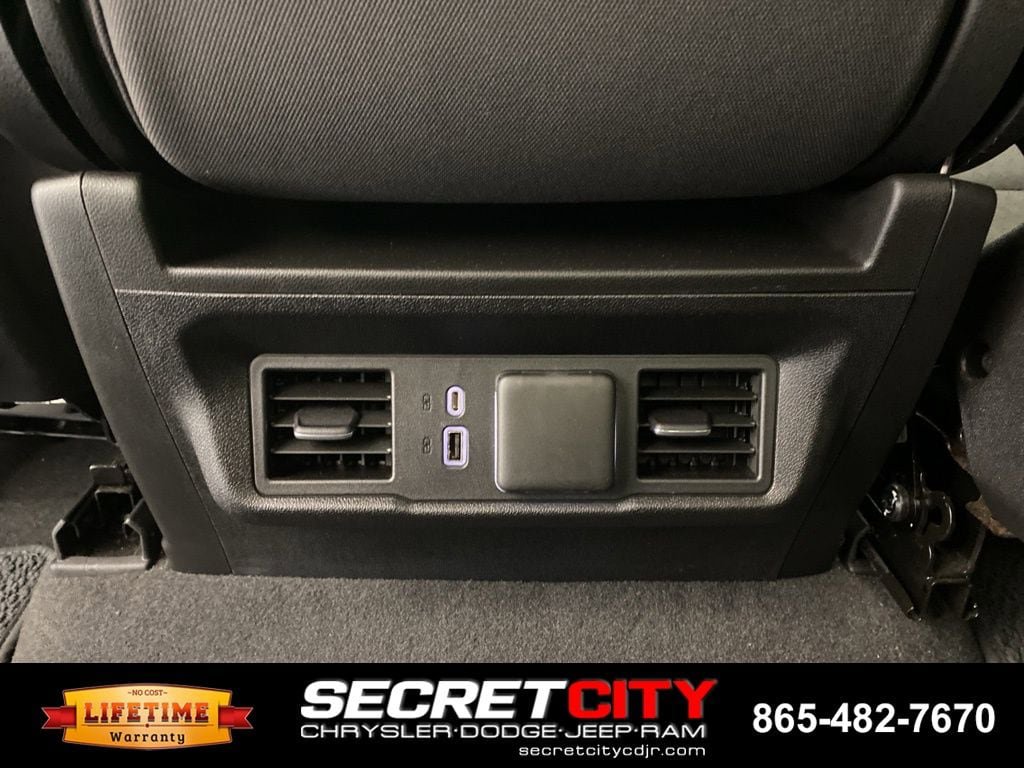 Used 2023 GMC Sierra 1500 Elevation AWD/4WD image 25