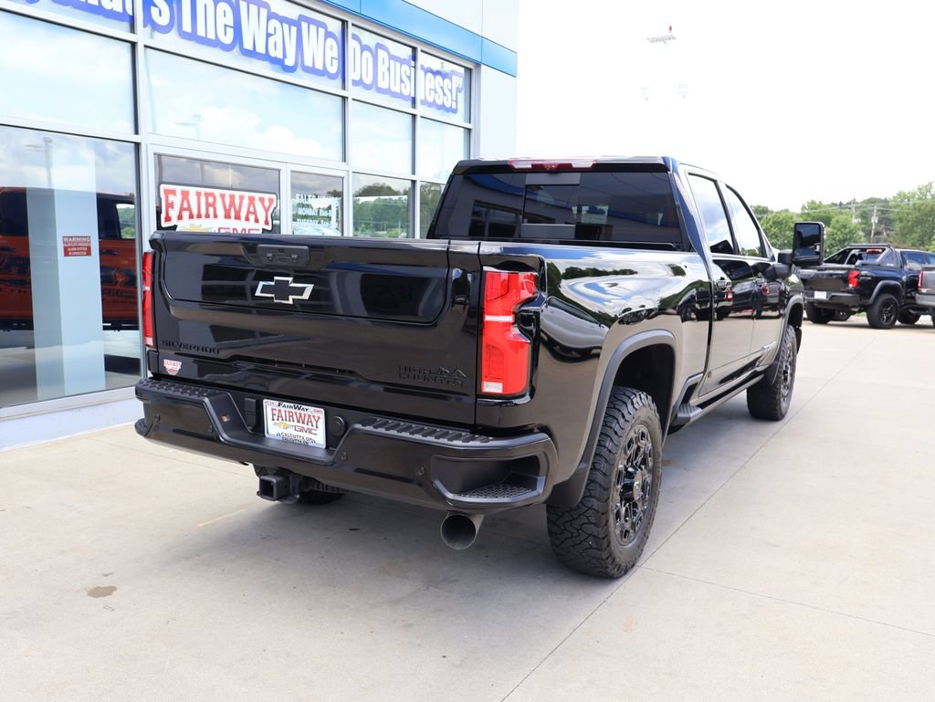 Certified 2024 Chevrolet Silverado 2500 High Country w/ High Country Premium Package AWD/4WD image 3
