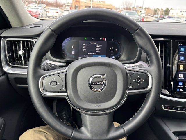 Used 2024 Volvo S60 B5 Core image 14