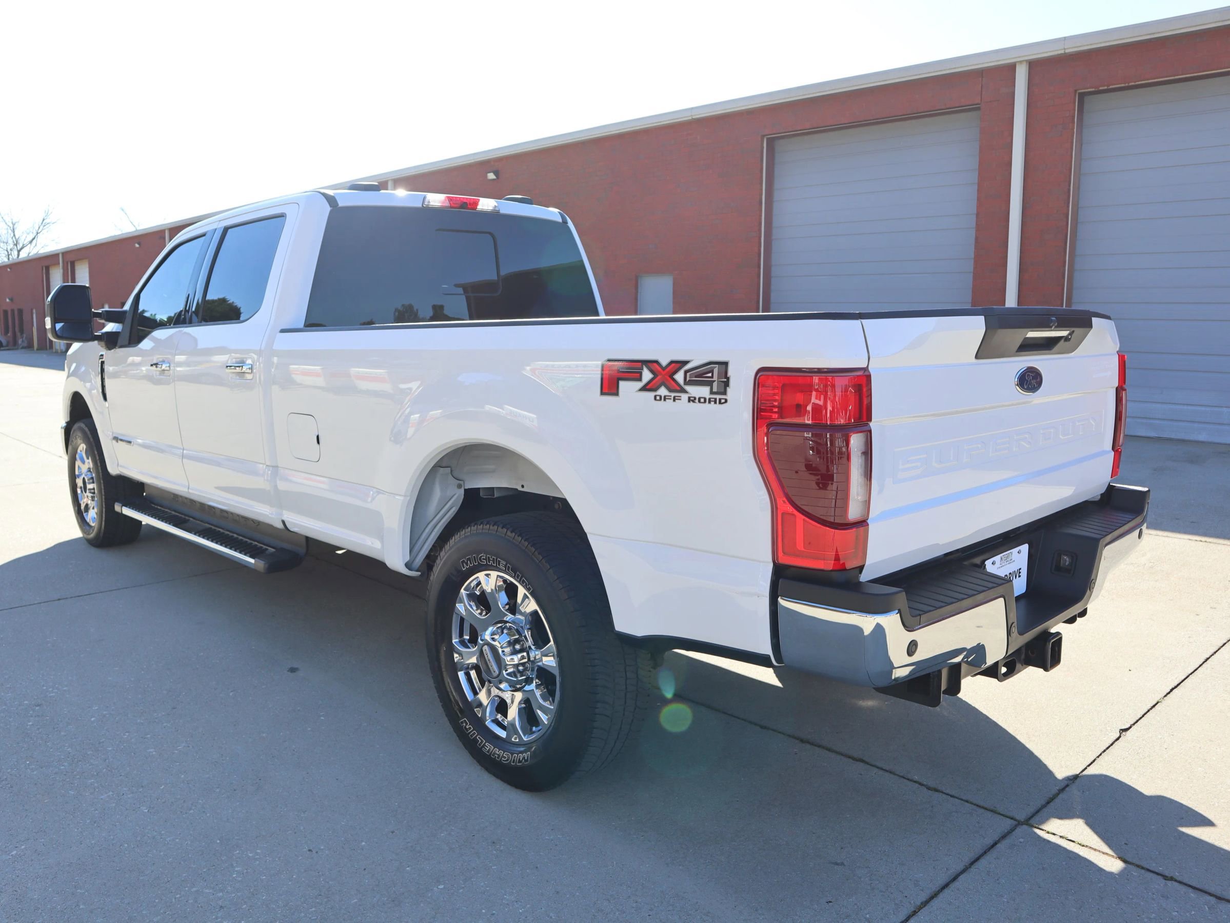 Used 2020 Ford F350 Lariat w/ Lariat Ultimate Package image 3