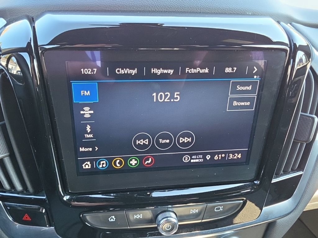 Used 2023 Chevrolet Traverse LT FWD image 16