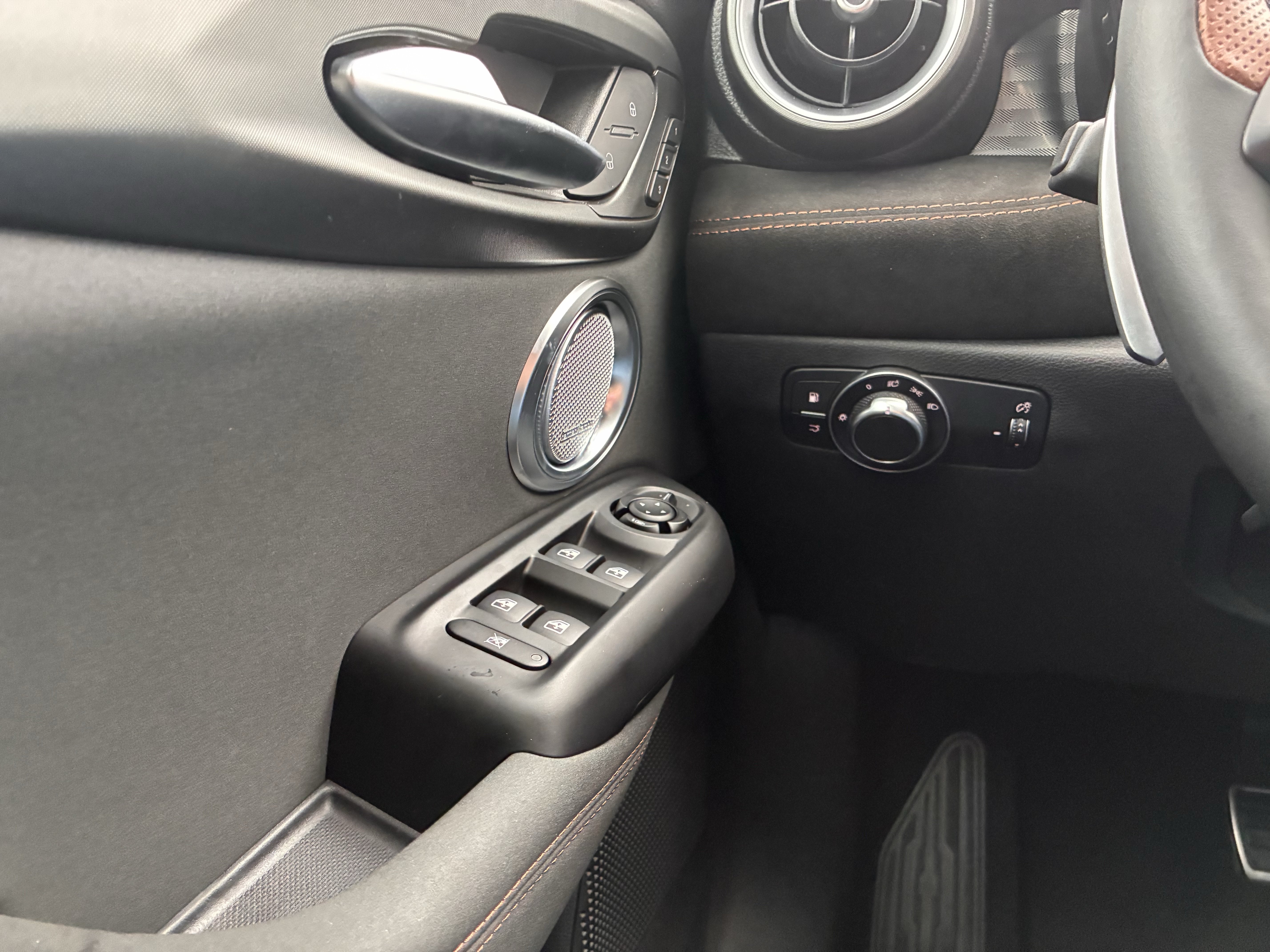New 2025 Alfa Romeo Tonale AWD/4WD image 16