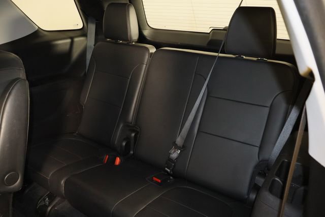 Used 2018 Chevrolet Traverse LT image 18