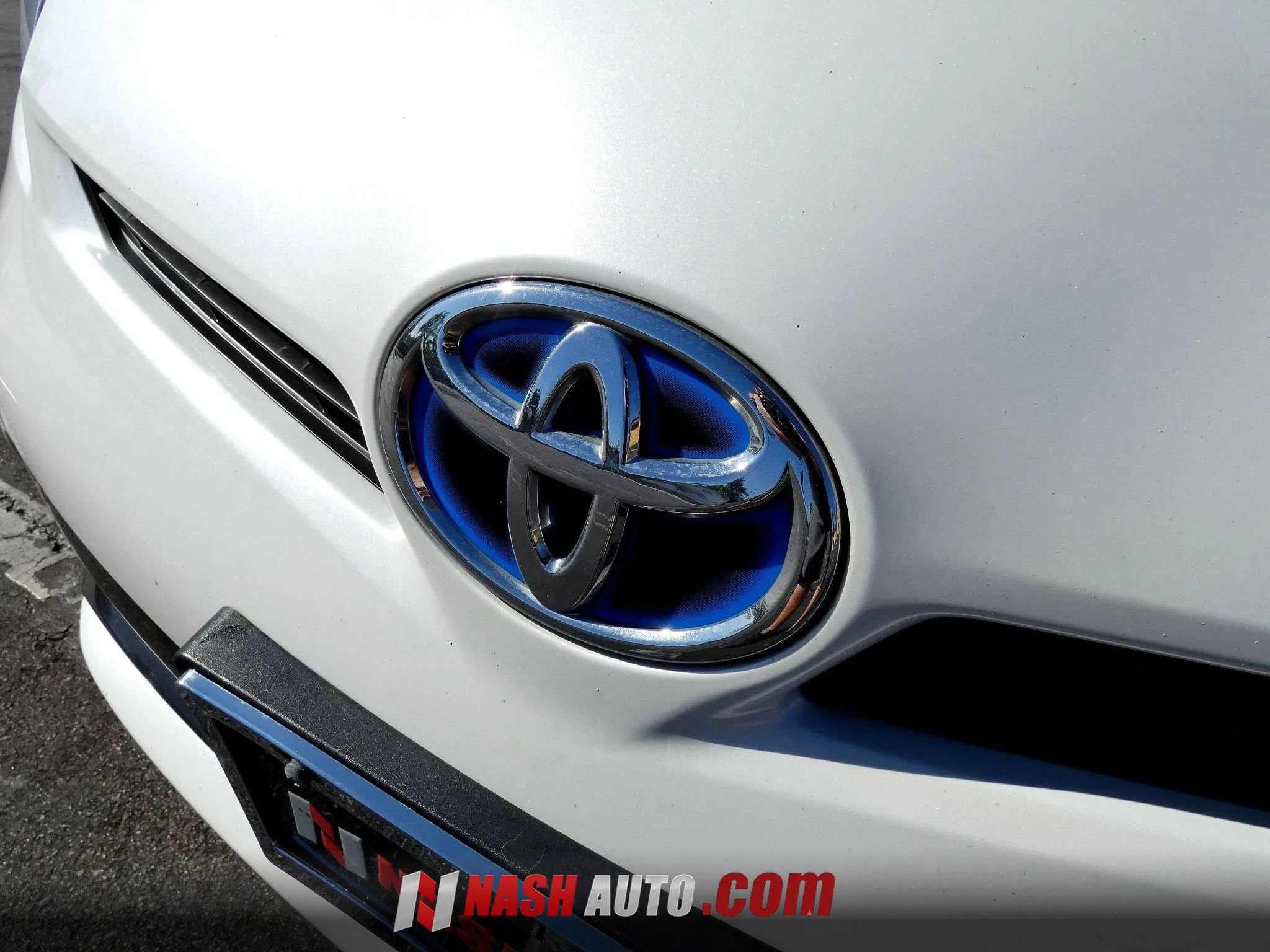 Used 2014 Toyota Prius Two FWD image 21