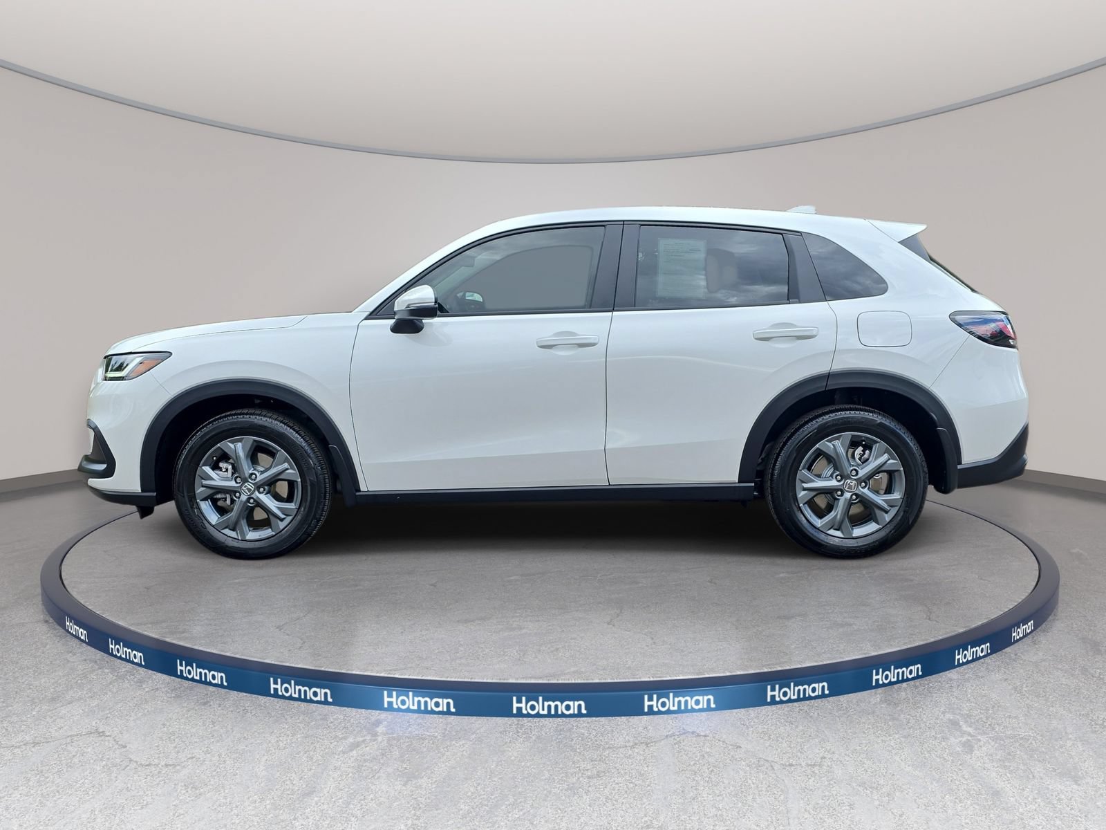 Used 2026 Honda HR-V LX image 9