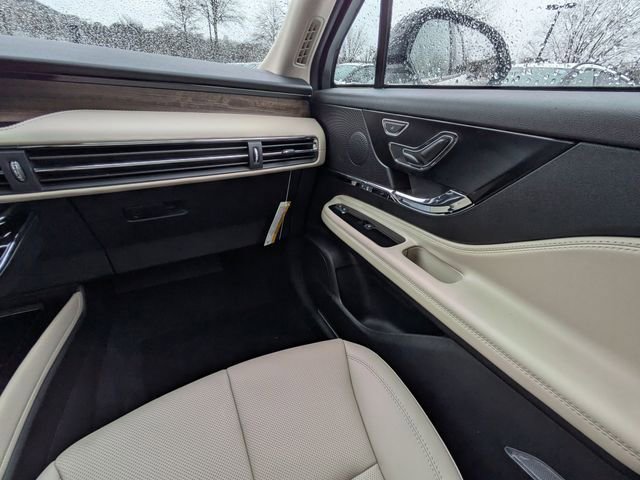 New 2026 Lincoln Corsair Reserve image 15