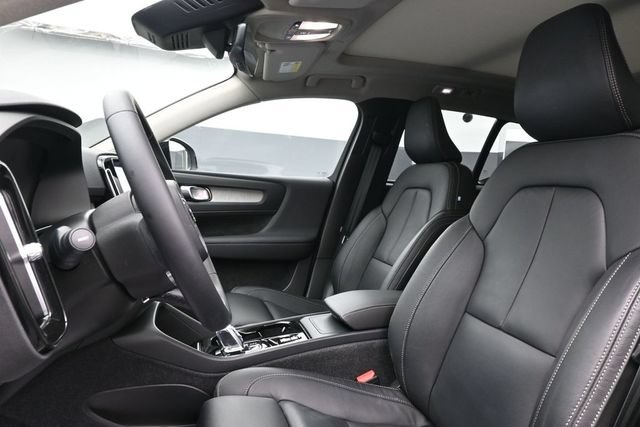 Used 2023 Volvo XC40 B5 Ultimate w/ Protection Package Premier AWD/4WD image 10