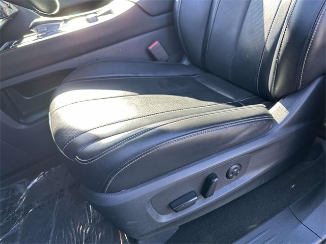 Used 2023 INFINITI QX60 Pure image 16