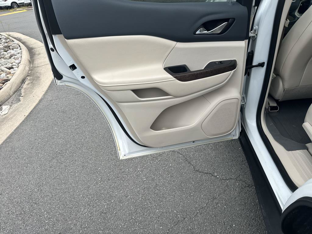 Used 2020 GMC Acadia Denali w/ Denali Ultimate Package AWD/4WD image 28